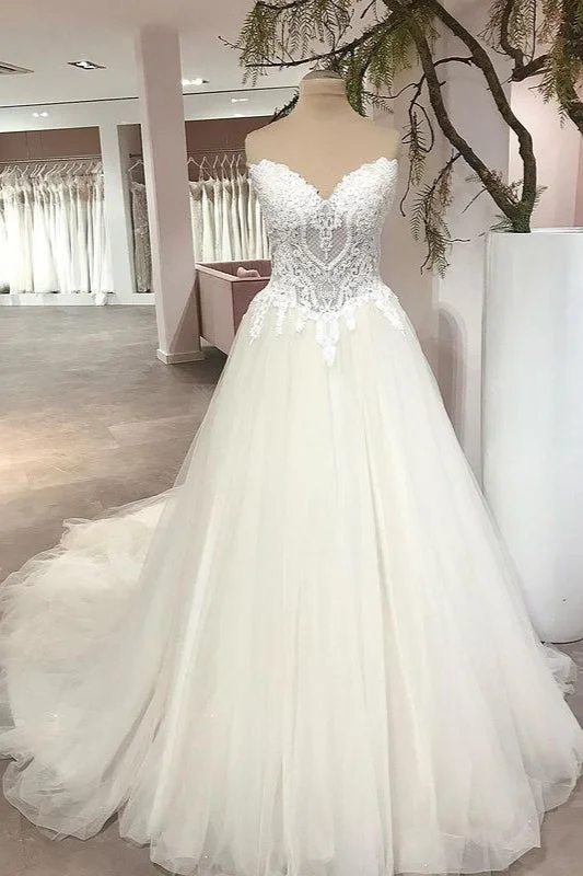 A-Line Sweetheart Backless Lace Floor-Length Wedding Dress with Tulle Appliques Sleeveless Wedding Dress