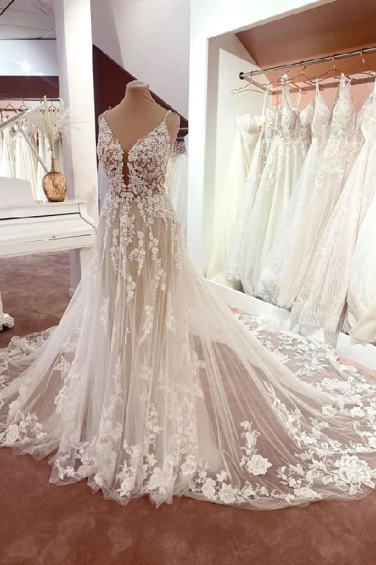 Long A-Line V-Neck Sleeveless Floral Lace Wedding Dress with Tulle and Boho Style Strapless Bridal Dress