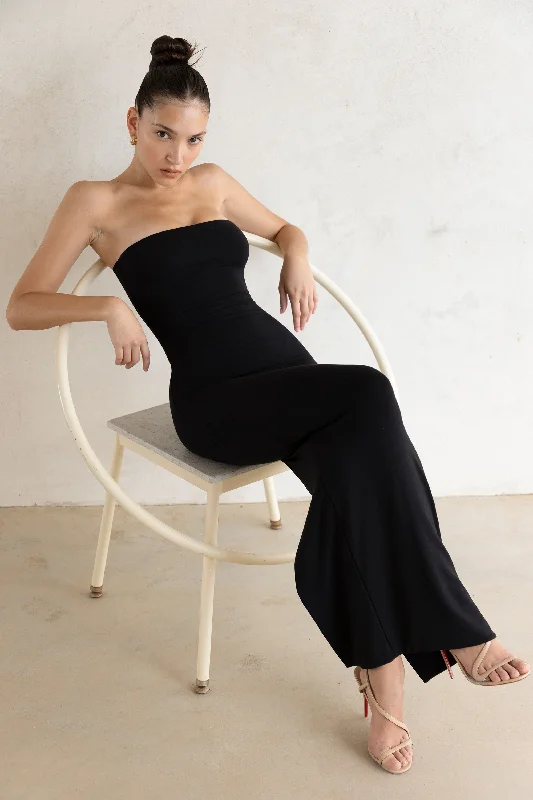 Bandeau Maxi Dress in Black Flattering maxi dresses for all body types