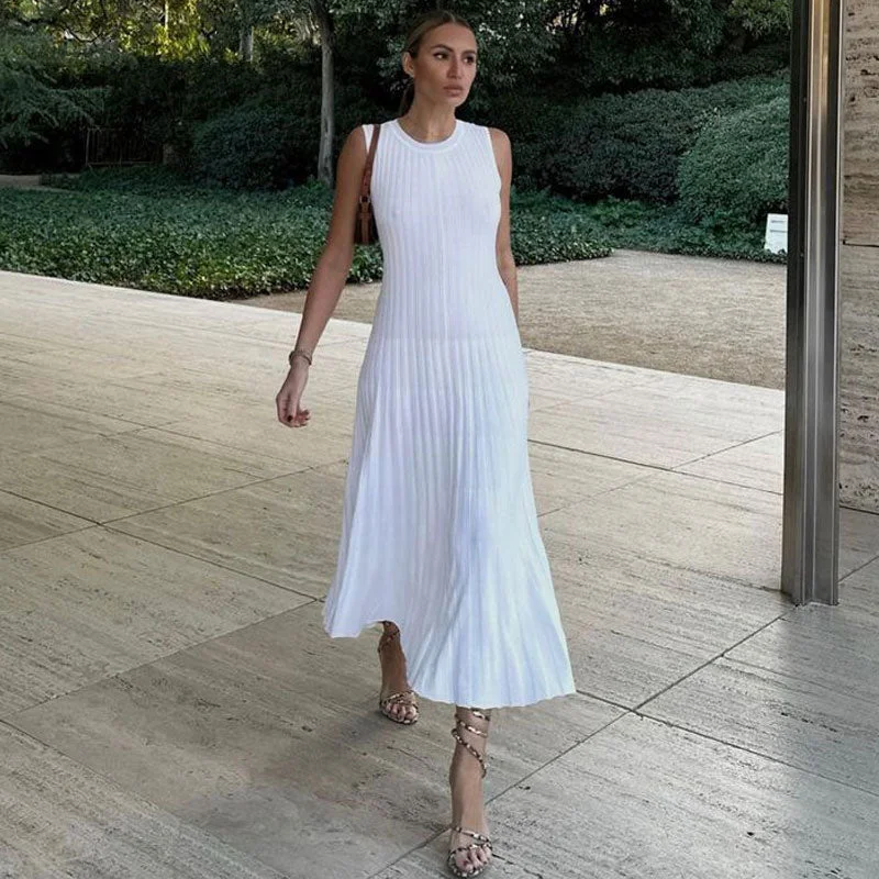 Elegant White Crew Neck Sleeveless Rib Knit Fitted Midi Dress Casual Midi Look